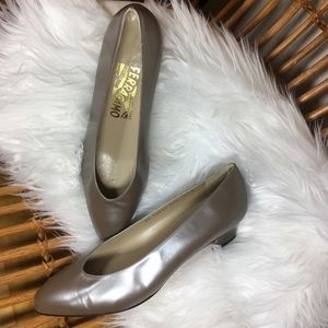 Ferragamo Silver Cream Mirror Heels Pumps Metallic